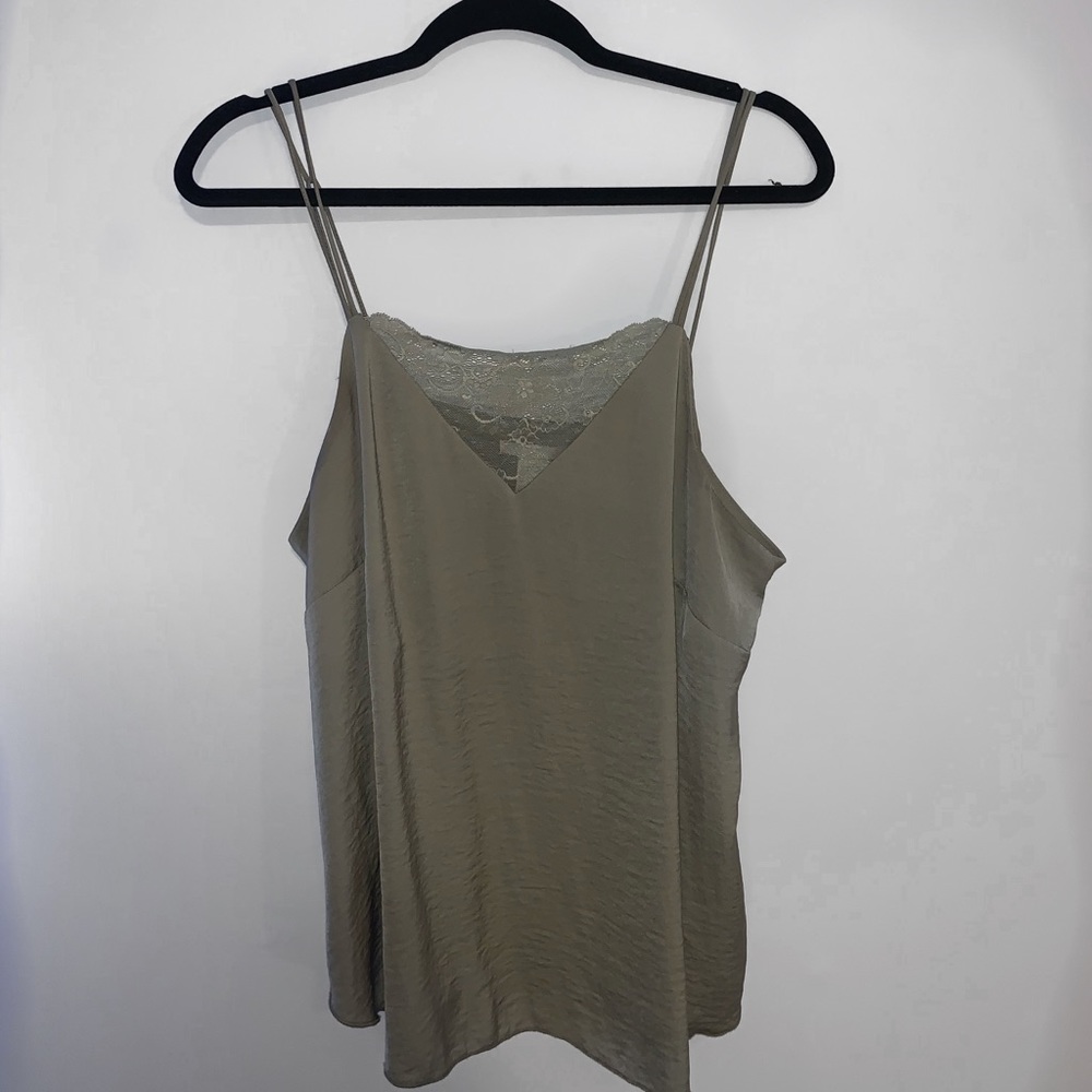 BEAUTIFUL SILK LACE H&M TANK!